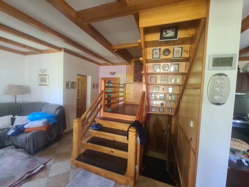 Vila de vanzare in Comarnic